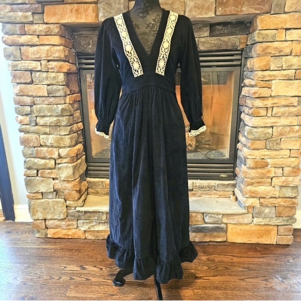 Justine Tabak British Corduroy Dress with Nottingham Lace Prairie Dress from UK
